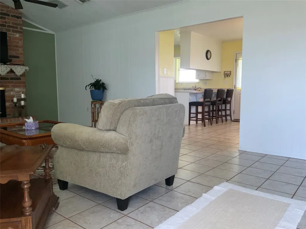 14261 Wortham Bend Road China Spring TX 76633