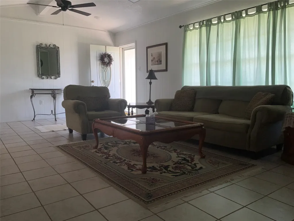 14261 Wortham Bend Road China Spring TX 76633
