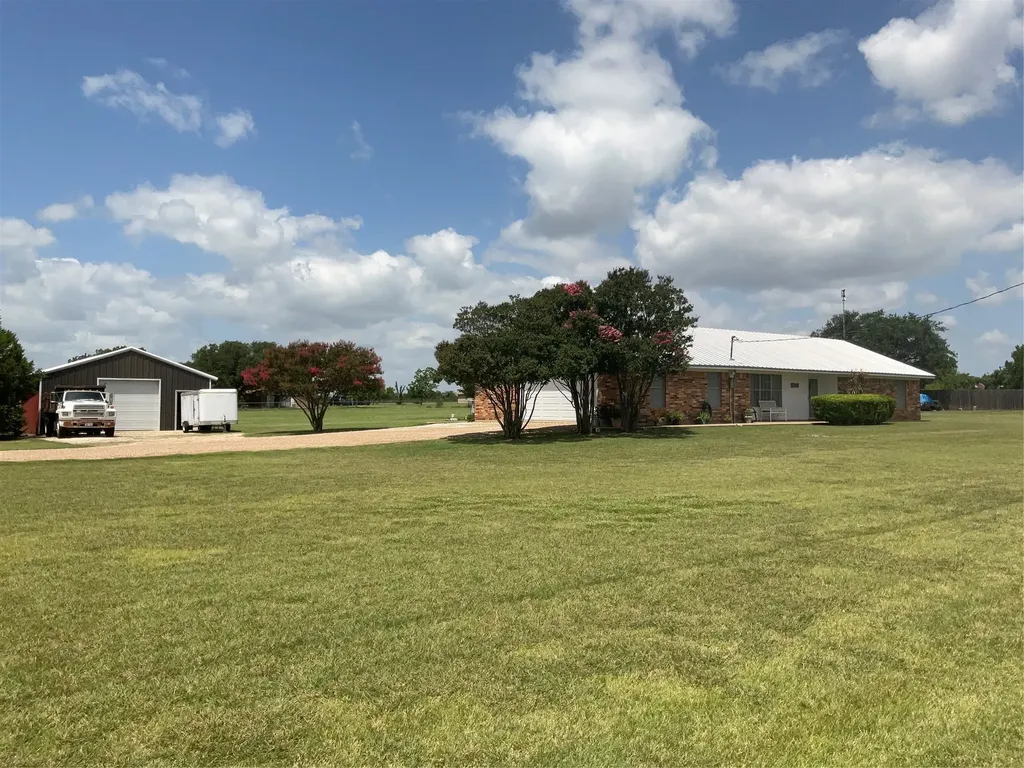 14261 Wortham Bend Road China Spring TX 76633