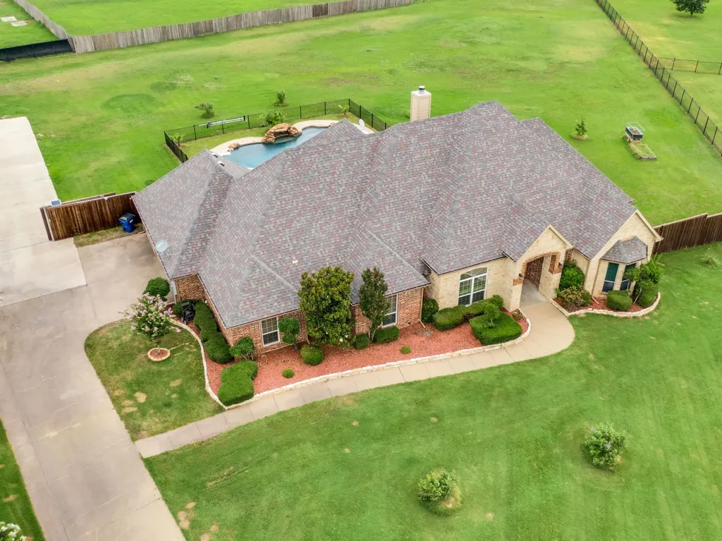 3133 Belmont Lane Terrell TX 75160