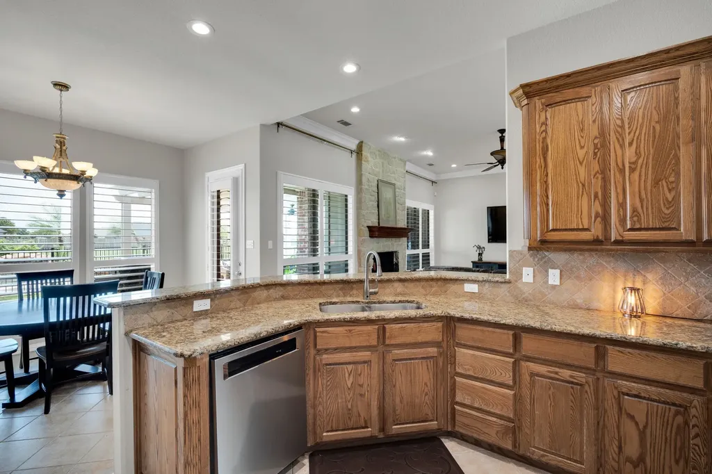 3133 Belmont Lane Terrell TX 75160