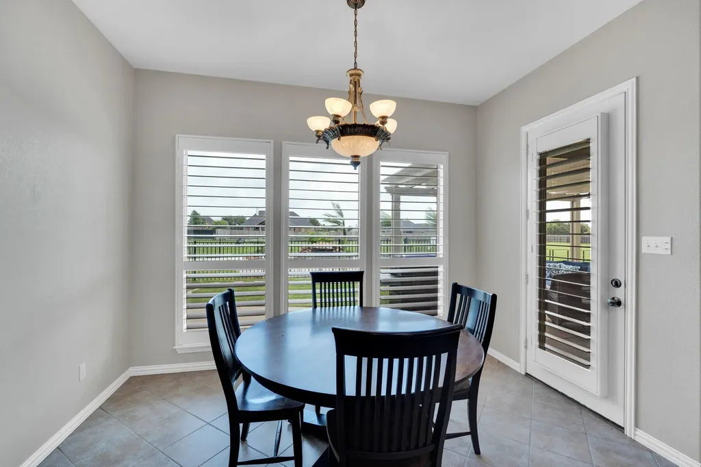 3133 Belmont Lane Terrell TX 75160