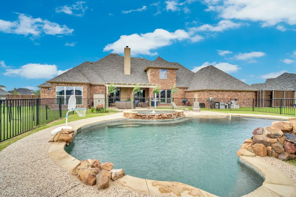 3133 Belmont Lane Terrell TX 75160