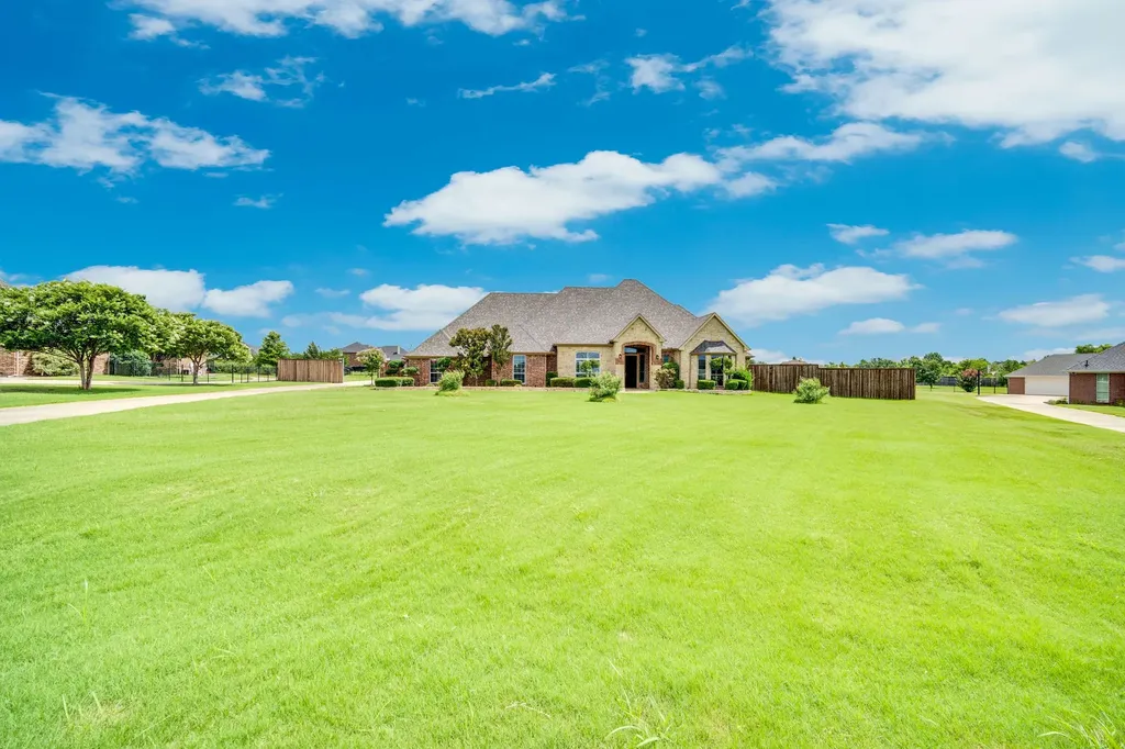 3133 Belmont Lane Terrell TX 75160