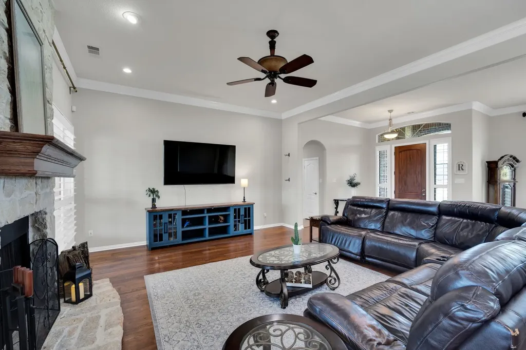 3133 Belmont Lane Terrell TX 75160
