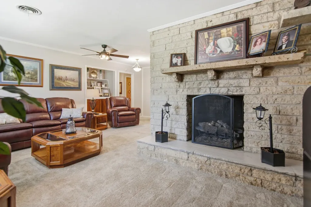 4100 Big Bend Trail Lake Worth TX 76135