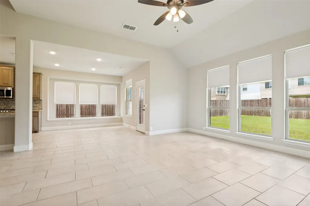 4005 Three Forks Road Kaufman TX 75142