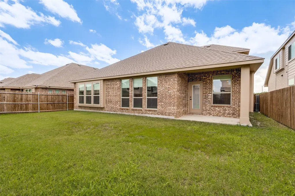4005 Three Forks Road Kaufman TX 75142
