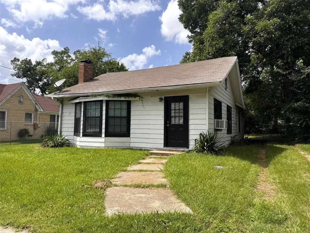 414 W 4th Street Mt Pleasant TX 75455