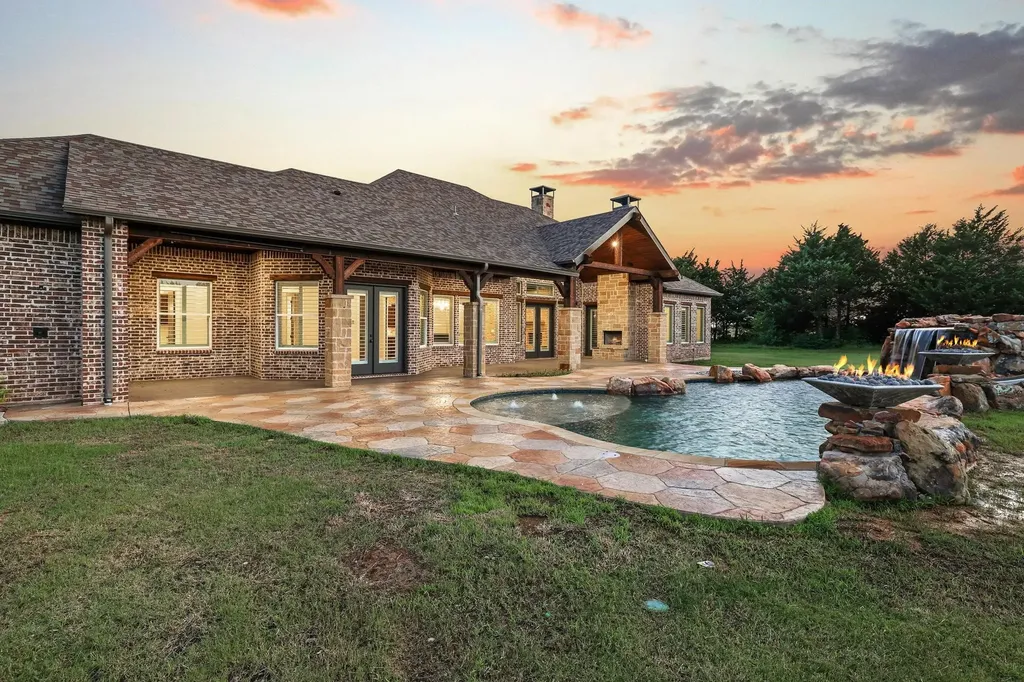 231 Geis Drive Pottsboro TX 75076