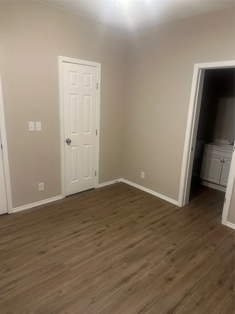 208 Washington Street Bowie TX 76230