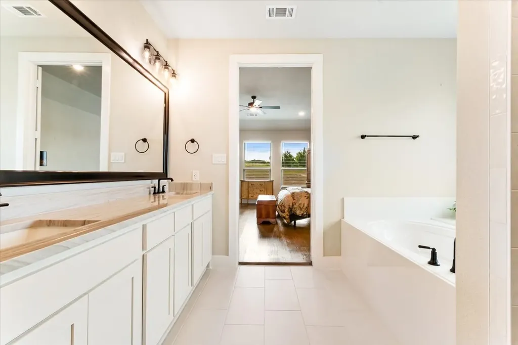 1080 Julian Drive Van Alstyne TX 75495