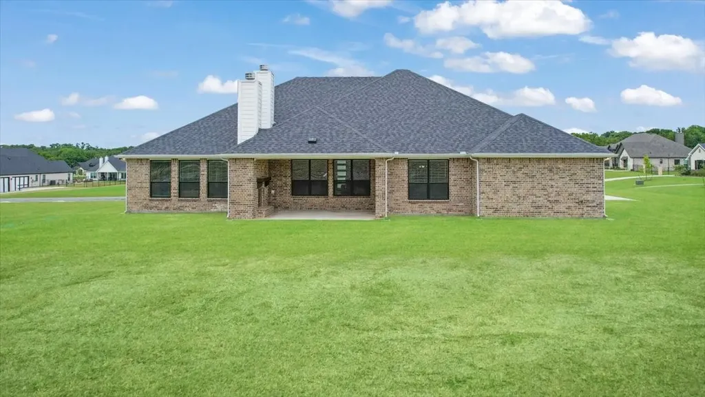 1080 Julian Drive Van Alstyne TX 75495