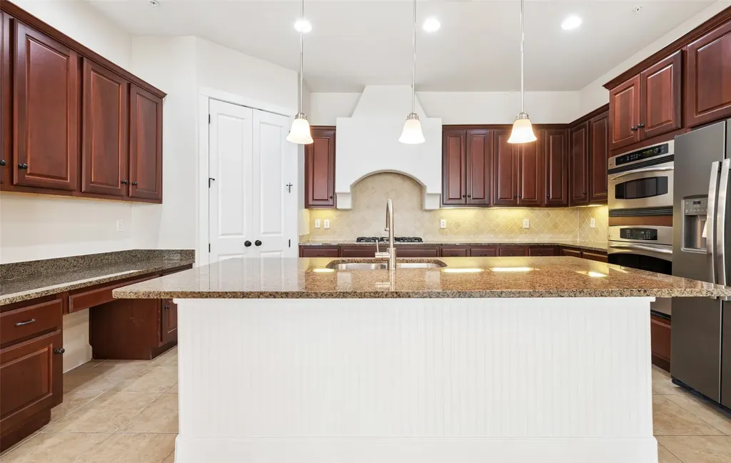610 Via Ravello Irving TX 75039