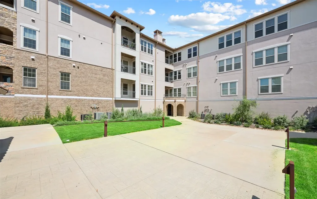 610 Via Ravello Irving TX 75039
