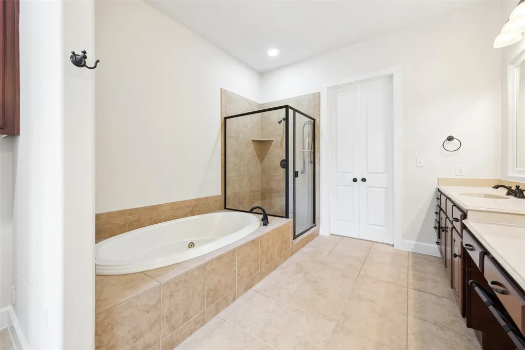 610 Via Ravello Irving TX 75039