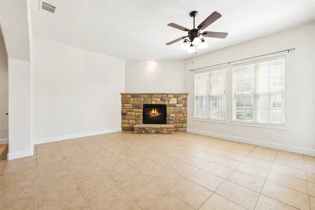610 Via Ravello Irving TX 75039