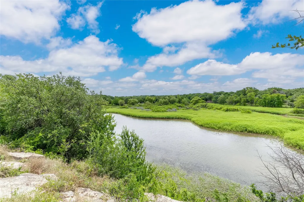 4500 Lake Shore Drive May TX 76857