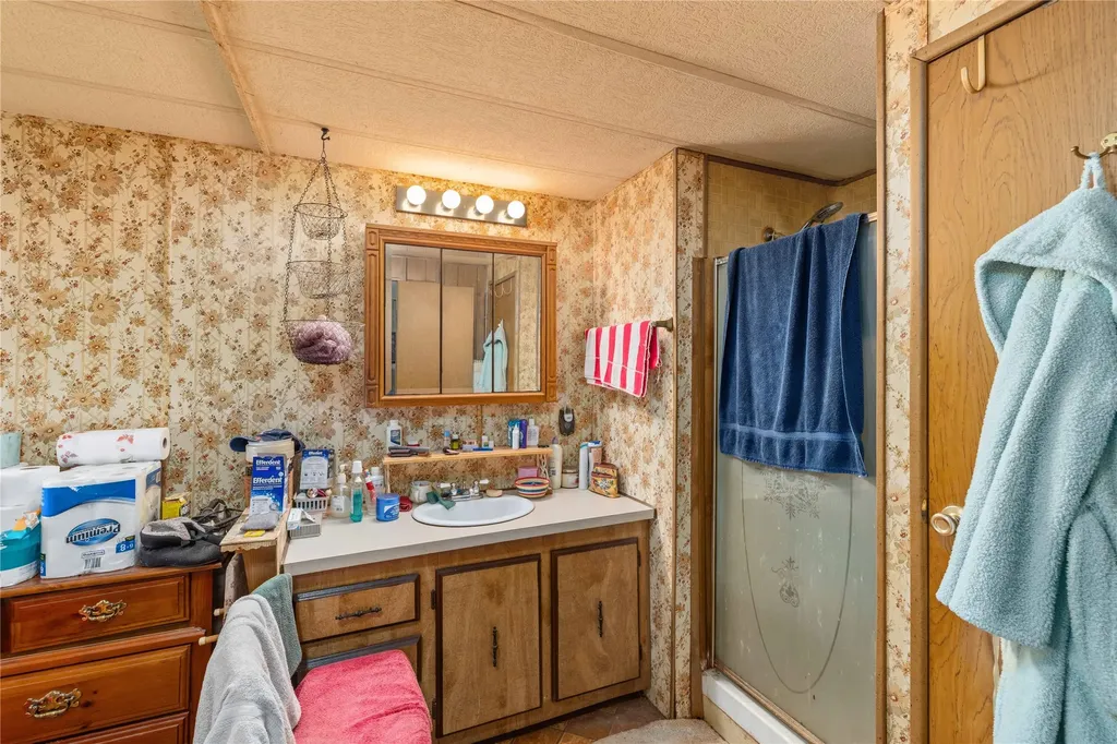 4500 Lake Shore Drive May TX 76857