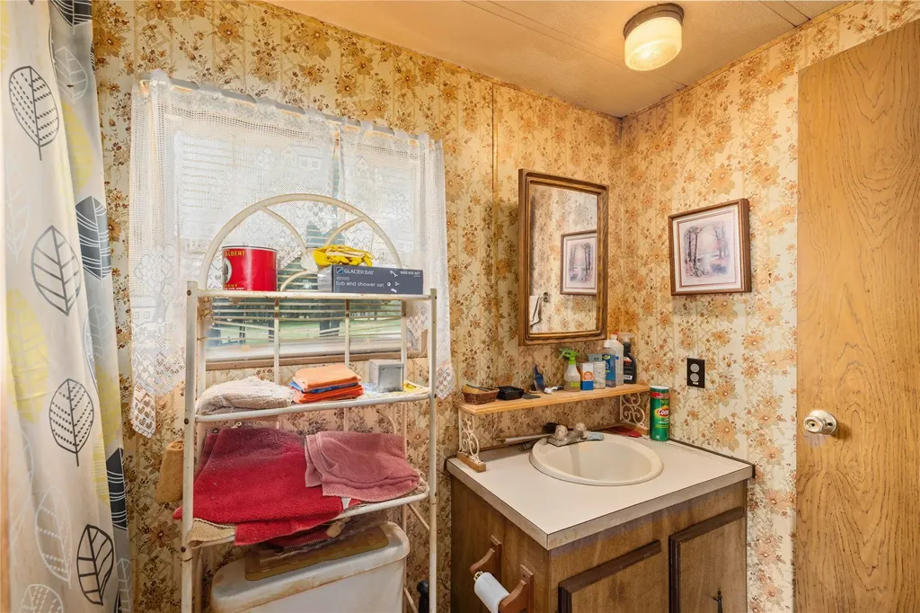 4500 Lake Shore Drive May TX 76857