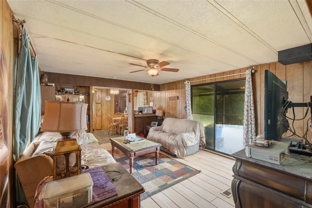 4500 Lake Shore Drive May TX 76857
