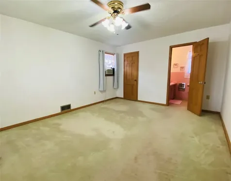 661 S 11th Avenue Munday TX 76371