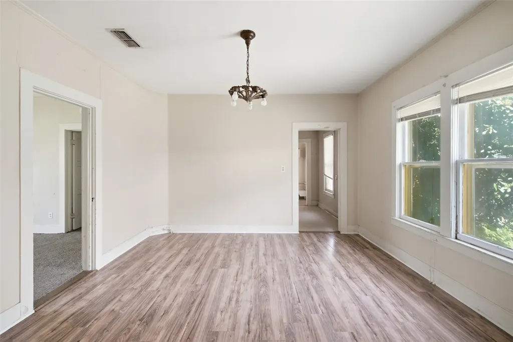 1307 S Seaman Street Eastland TX 76448