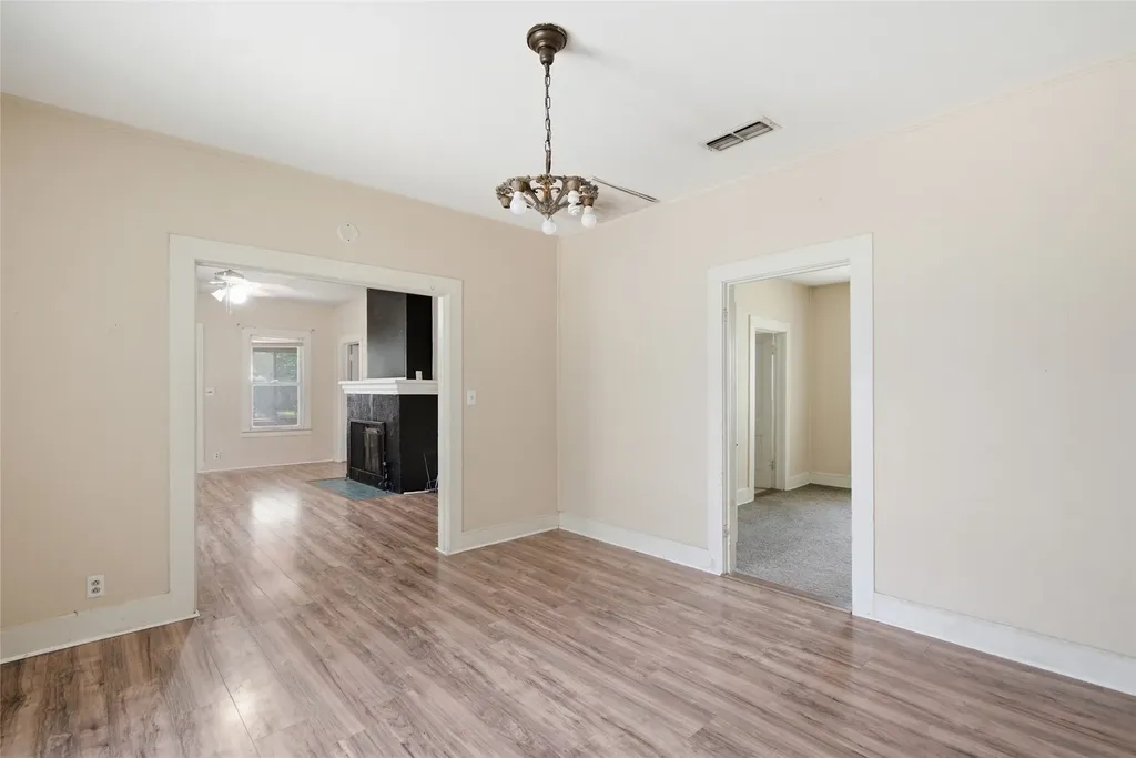 1307 S Seaman Street Eastland TX 76448