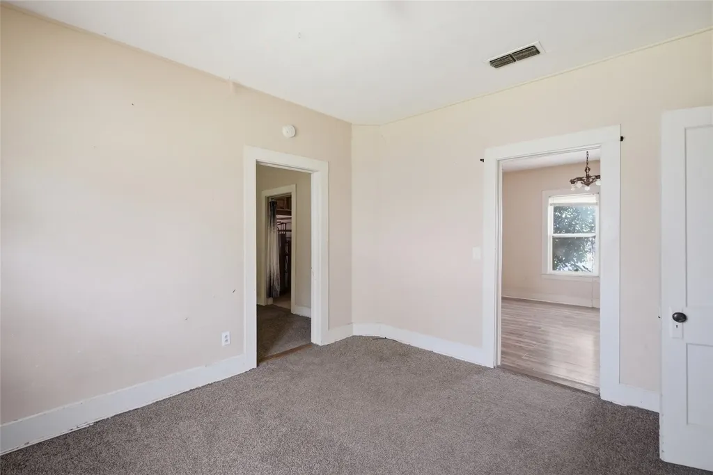 1307 S Seaman Street Eastland TX 76448