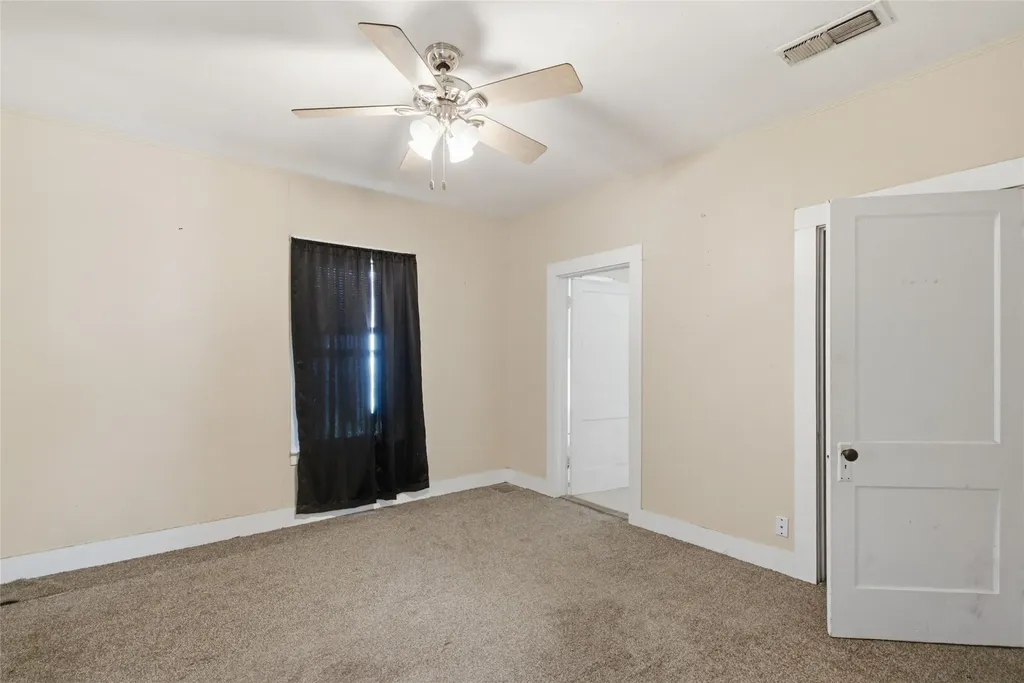 1307 S Seaman Street Eastland TX 76448