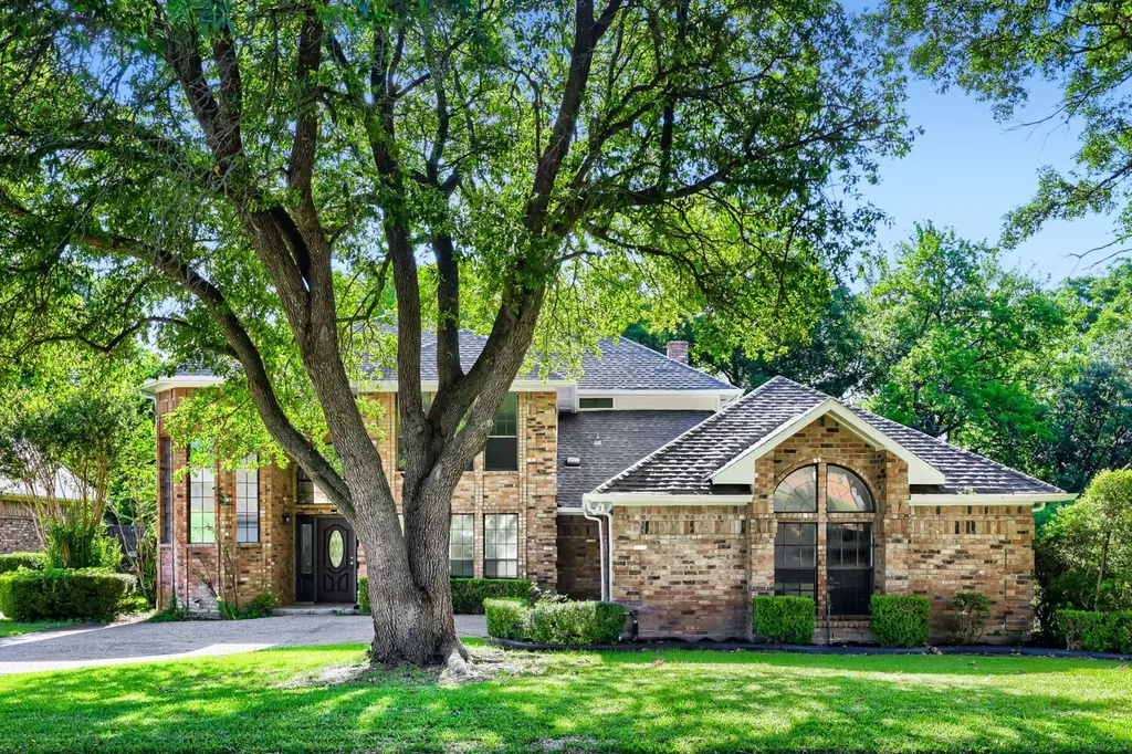624 Bent Creek Drive Desoto TX 75115
