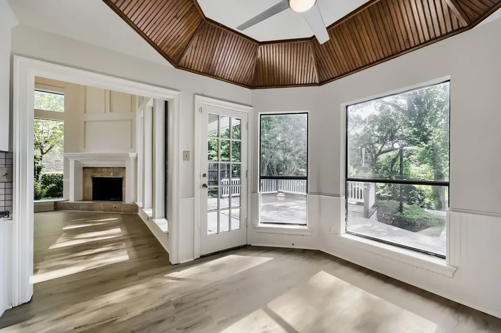 624 Bent Creek Drive Desoto TX 75115