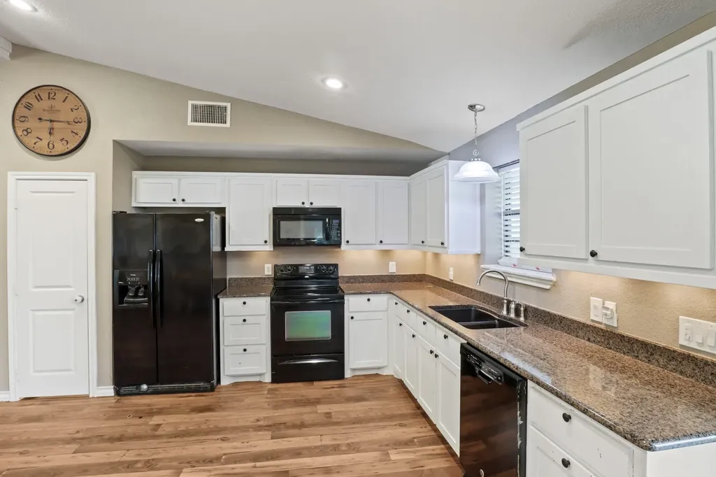 131 Katy Emory TX 75440