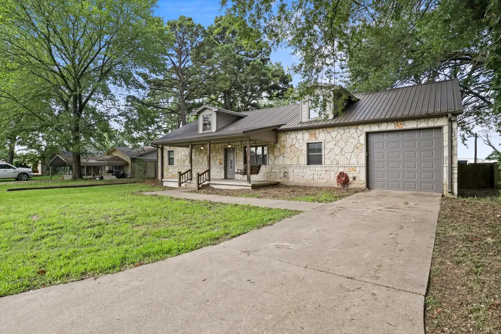 131 Katy Emory TX 75440