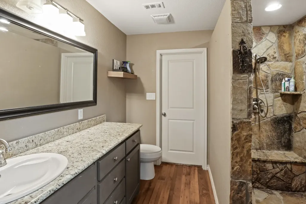 131 Katy Emory TX 75440