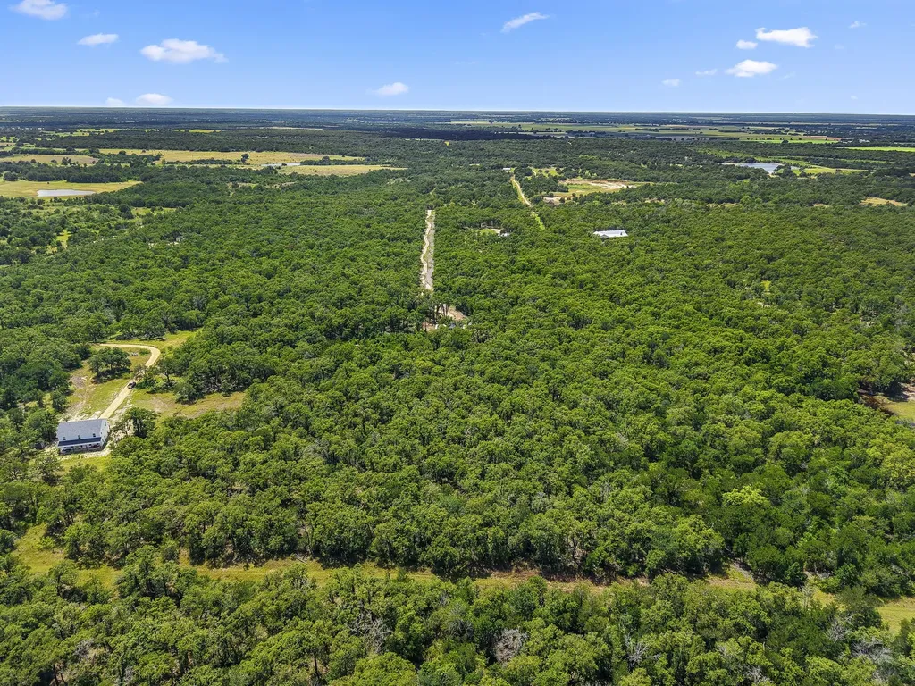 868 County Road 405 Buckholts TX 76518