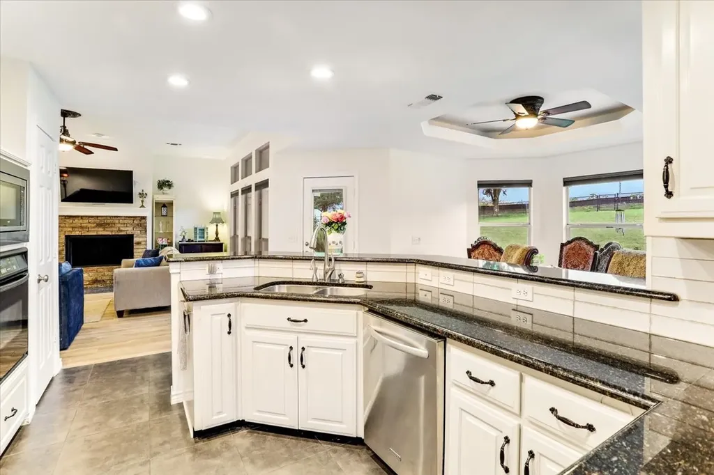 416 Hurricane Creek Circle Anna TX 75409