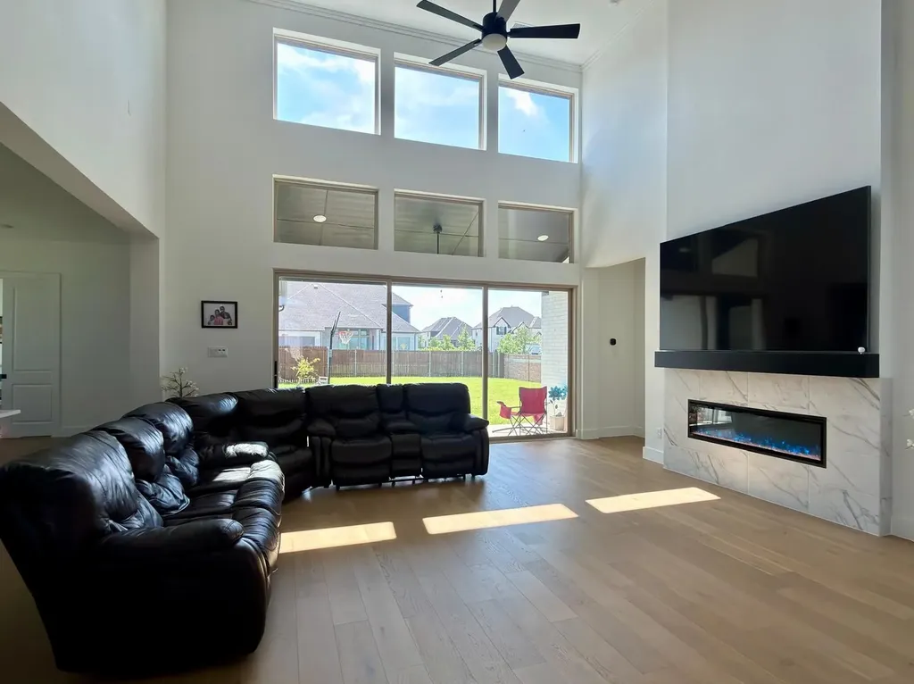14902 Hometown Drive Frisco TX 75035