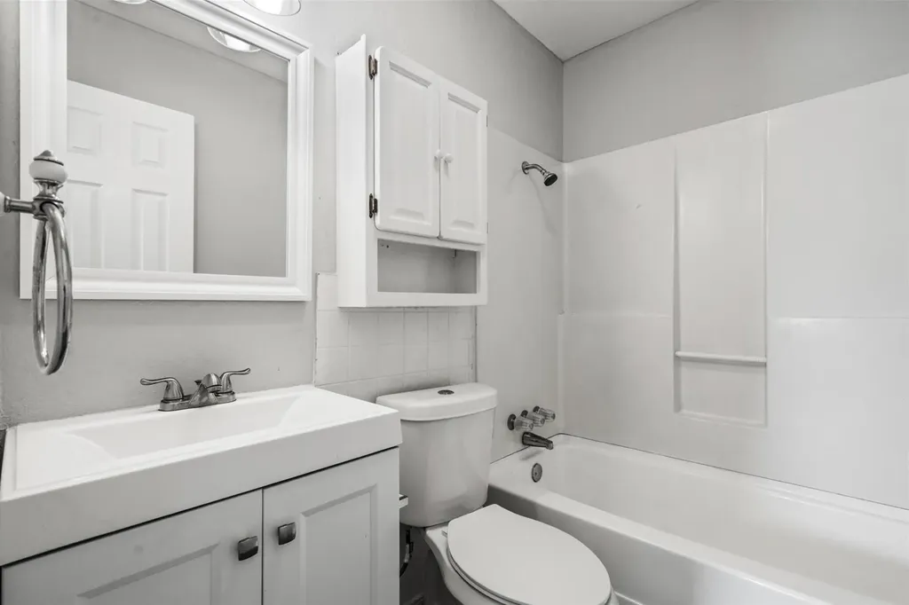 810 S Western Hills Drive Howe TX 75459