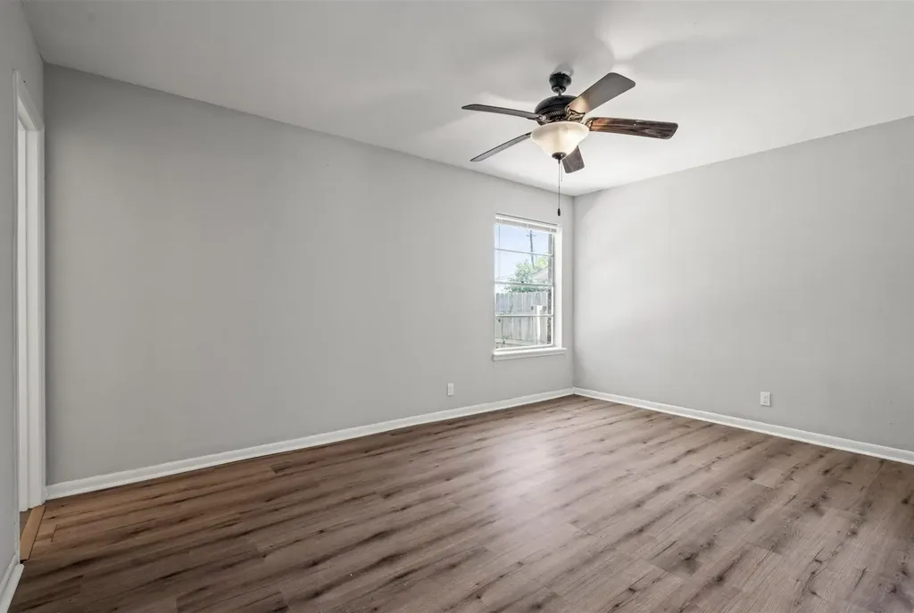 810 S Western Hills Drive Howe TX 75459