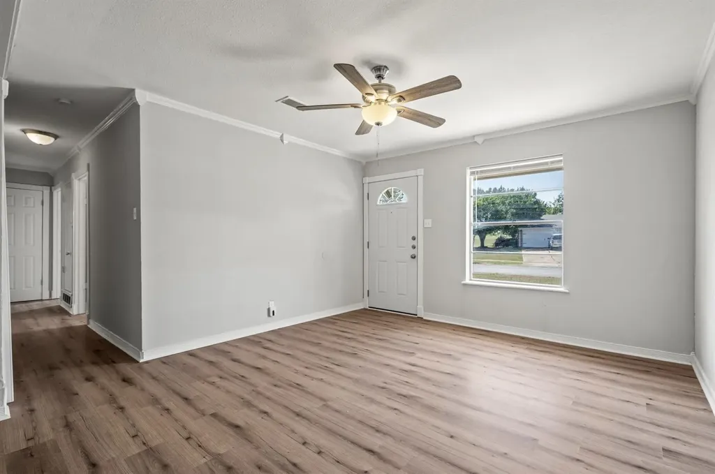 810 S Western Hills Drive Howe TX 75459