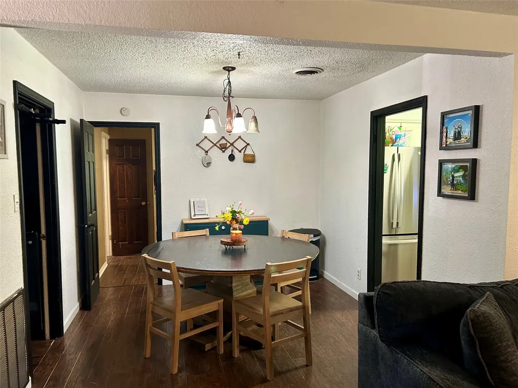 285 N Avenue B Crawford TX 76638