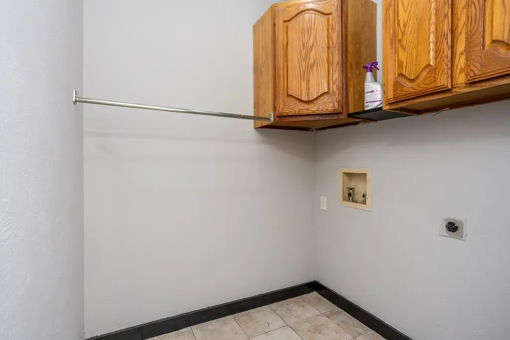 1206 Oakbluff Drive Lancaster TX 75146