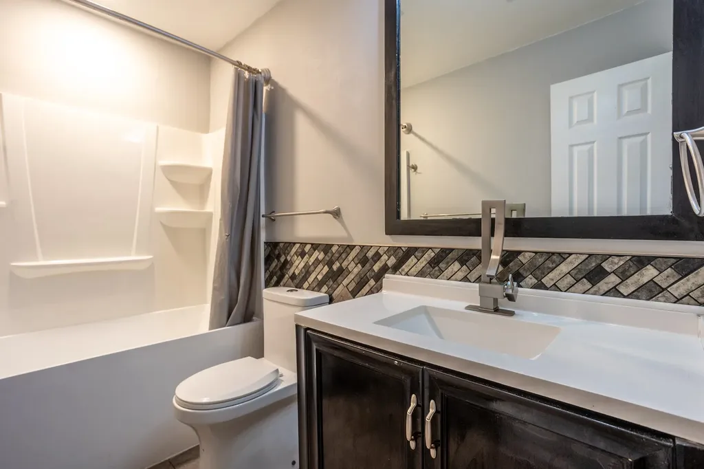 1206 Oakbluff Drive Lancaster TX 75146