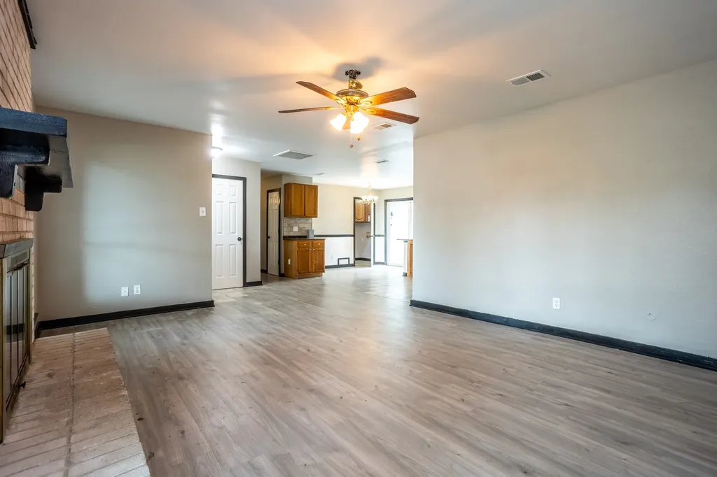 1206 Oakbluff Drive Lancaster TX 75146