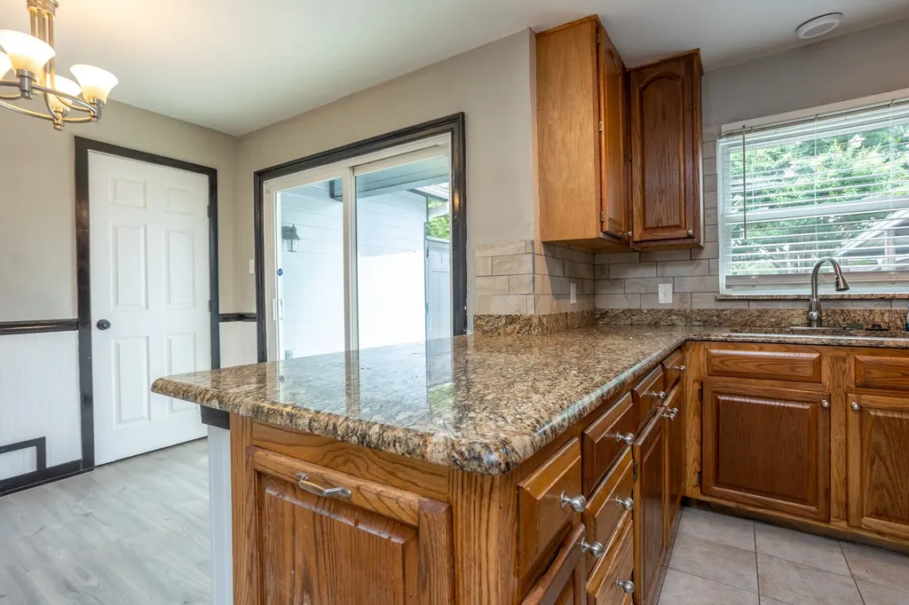 1206 Oakbluff Drive Lancaster TX 75146