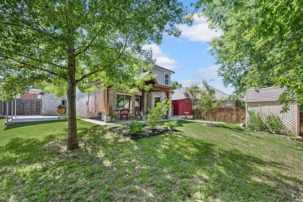 2012 Collington Drive Roanoke TX 76262
