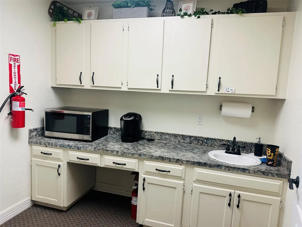 376 W Main Street Lewisville TX 75057