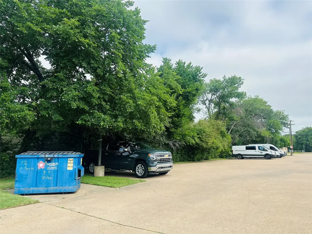 376 W Main Street Lewisville TX 75057