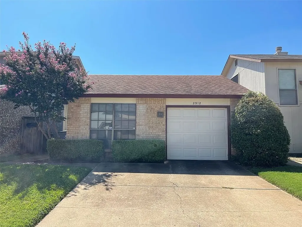 2912 Nova Drive Garland TX 75044